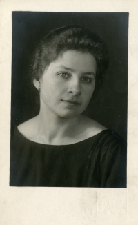 Witness's mother Marie Müllerová, around 1929