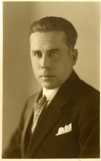 Tatínek Karel Müller, 1929