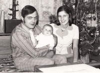 René Matoušek with his wife and a child, the late 1970s 

