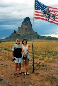 Anna Röschová s manželem Ludvíkem Röschem v Monument Valley v srpnu 1997