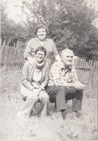 With her uncle Láďa and aunt Zdena, 1978