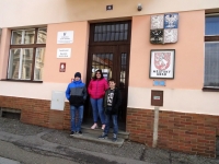 Team in front of the registry office in 2019