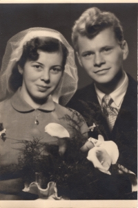 A wedding photo, Věra Styblíková, née Kosinová and Otakar Styblík, Pardubice, 19 November 1953 