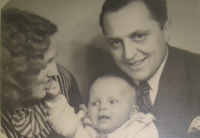 Little Ivo Beneš with his parents
