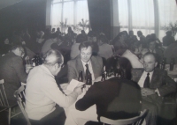Ivo Beneš in the middle, celebration of the 25th anniversary of the company Engineering and Industrial Construction (Inženýrské a průmyslové stavby), 1976