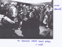 Opening of Kamil Lhoták's exhibition in 1975, Milan Bláha plays the accordion.