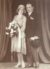 Wedding photograph of the Heindls.