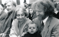 S manželem Michalem a adoptovaným synem, 2000