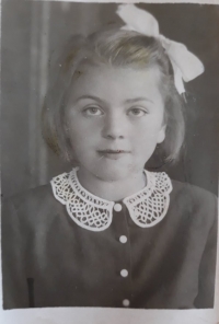 Hana Kontová in 1947