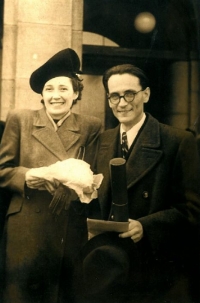 Anna Rösch's father and mother at her father's graduation in February 1946