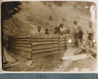 Při táboření v roce 1927