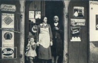 Shop in Chroustovice, Eva Hoskovcová with mother Anna Marboe and father František Jelínek, circa 1938