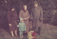 Karel Witz Sr with his wife and mother-in-law in Lačnov 