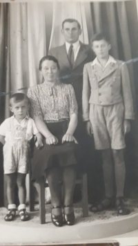 Václav and Anna Kluc with their sons Josef and Milan in 1942
