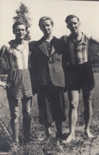 Zbyněk Unčovský (vpravo) ve sportovním oddíle