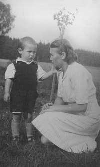 With his mother, 1944