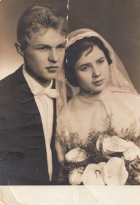 The wedding photo with his wife Libuše Čiháková, 1962. 
