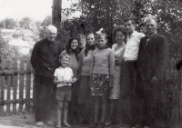 Sereda family (from left to right): father Mykola Sereda, son Volodymyr Sereda, mother - Mariya Sereda; not specified; not specified; wife of Volodymyr Sereda; cousin (Baykivtsi village, Ternopil region, about 1970s).
