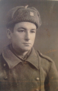 Václav Valoušek, krátce po vstupu do armády v roce 1944