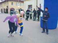 Jarmila Kratochvílová starting a children's race