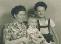 1959, Ivan Gabal with his mother Alena and sister Irena