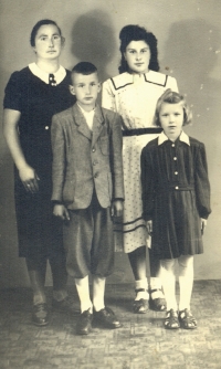 Viktorie Štroblová with her children Anna, František and Marie (about 1948) 
