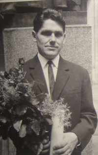 Jiří Kadeřábek, 1968, graduation photograph
