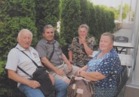 Bratři Loukotové se sestřenicemi Nilou a Tamarou (zleva), Dubno, 2018