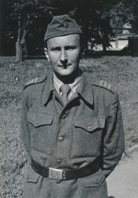 At the military service, 1952/1953