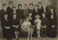 Family wedding photo of the Loukotas, 1968