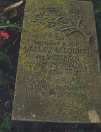 Tombstone from a Czech grave in Novokotivsk (formerly Kopch)