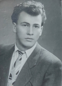 The witness's brother Jaroslav Skřipka in the period before he attended mandatory military service 