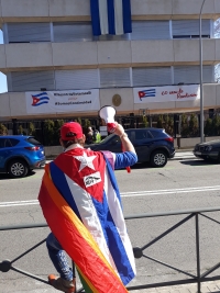 Protesta frente a la Embajada de Cuba en España