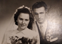 A wedding photo, 1952
