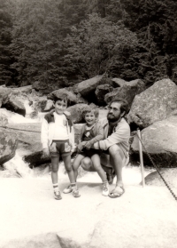 Peter with his sons, Daniel and Paľo, when they were children. (1982)
