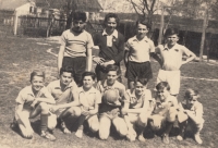 Vřeskovice handball club (1948). Karel Zub at bottom left