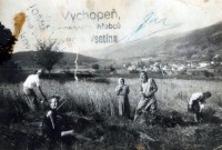 Josef Vychopeň as a child; during the harvest
