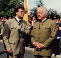 Hubert Roiß jako starosta (1979–1991)  Windhaag u Freistadt se zemským hejtmanem Dr. Josef Ratzenböckem