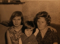 Daughters Mirka and Irena and wife Miroslava