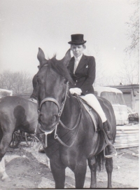 Kateřina Javorská while horse riding