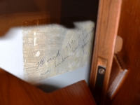 Inscription in the Košice synagogue: "Here we are, we don't know where they will take us", signed by Rozália (father's sister) and Lili (father's stepmother)