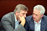 Zbigniew Podlesny in conversation with the polish ambassador Grzegor Nowacki 