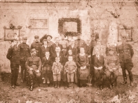 Umístění pamětní desky prastrýce Jana Šebesty – na rodném statku, kolem roku 1938