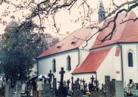 Annual meeting of natives in the church in Křtěnov after the demolition of the village