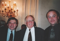 Jan Hrabina with Alfréd and Michael Kocáb, probably at the Prague Castle, 1999
