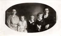 The Švec family before the birth of their daughter Marie 
