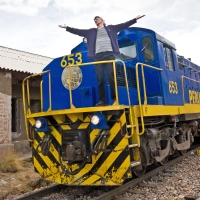 Tomáš odfotený na obľúbenom vlaku - Andean-explorer 227- La Raya.
