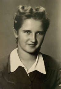 Vlasta Tarábková as a young woman