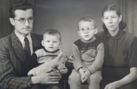 A family photo: from the left Josef Kubiš with his younger son Karel, next to him is his wife Marie with their second son Josef, 1955 
