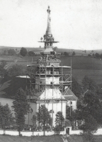 Completion of the church tower in Bystřec, 1898